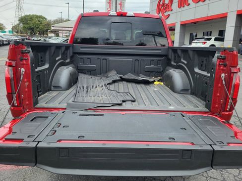 Certified 2025 Ford F150 Platinum w/ Equipment Group 702A High image 29