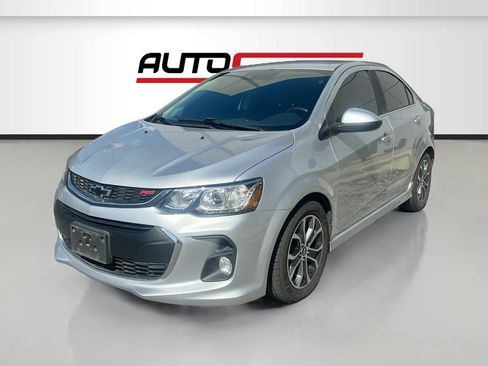 Used 2020 Chevrolet Sonic LT w/ Convenience Package FWD image 3