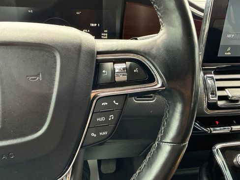 Used 2021 Lincoln Navigator L Reserve AWD/4WD image 36