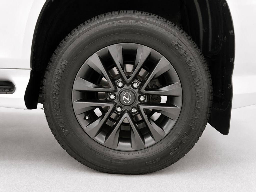 Used 2020 Lexus GX 460 Premium w/ Premium Package AWD/4WD image 32