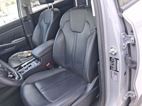 Used 2023 Kia Sorento SX FWD image 13