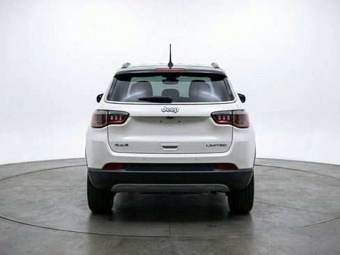 Used 2025 Jeep Compass Limited AWD/4WD image 7