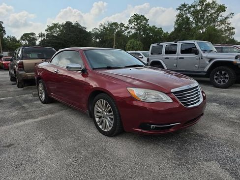 Used 2012 Chrysler 200 Limited FWD image 1
