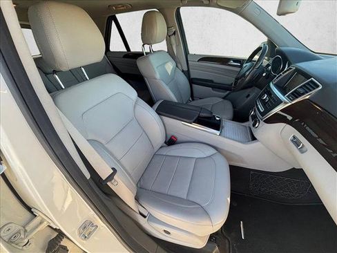 Used 2013 Mercedes-Benz ML 350 4MATIC image 24