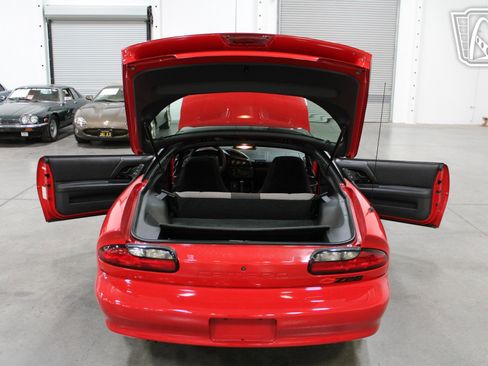 Used 1993 Chevrolet Camaro Z28 RWD image 33