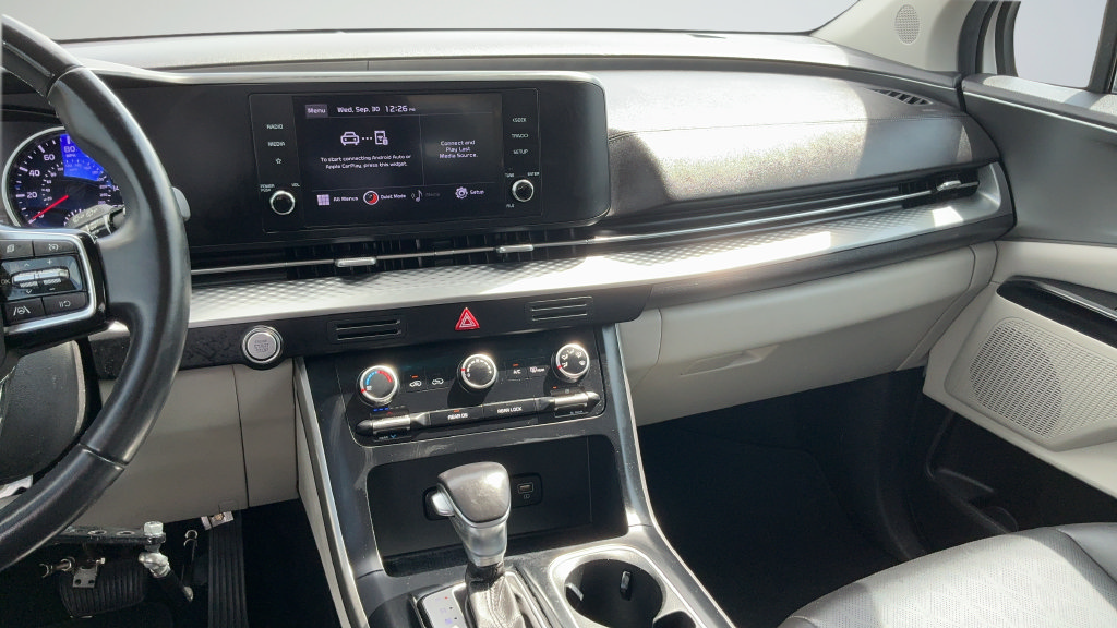 Used 2022 Kia Carnival LX FWD image 8