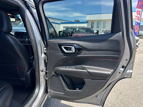 Used 2024 Jeep Compass Trailhawk AWD/4WD image 9