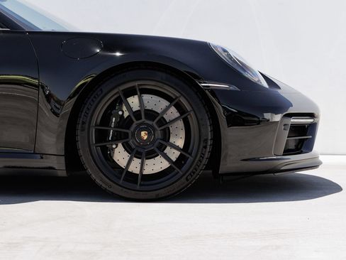 Certified 2024 Porsche 911 Carrera GTS RWD image 11
