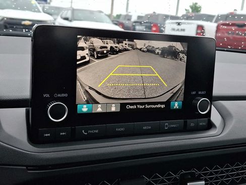 Used 2023 Honda Accord EX image 19