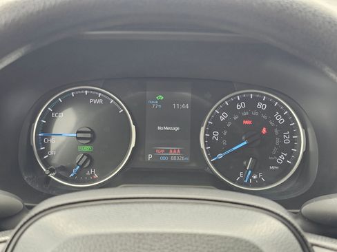 Used 2022 Toyota RAV4 LE AWD/4WD image 23
