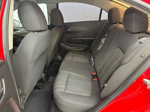 Used 2015 Chevrolet Sonic LT image 18