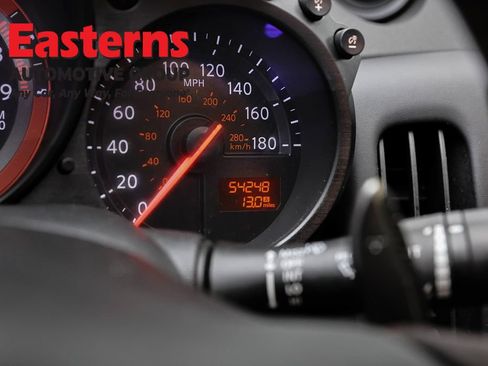 Used 2020 Nissan 370Z NISMO RWD image 18
