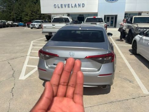 Used 2023 Honda Civic Sport image 7
