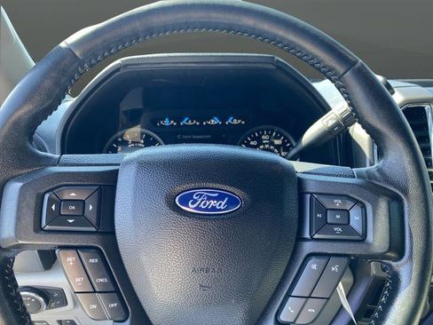 Used 2017 Ford F150 XLT w/ Equipment Group 302A Luxury image 16
