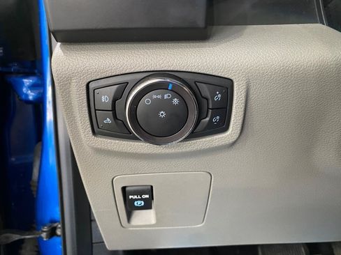 Used 2017 Ford F150 XL w/ Equipment Group 101A Mid AWD/4WD image 13