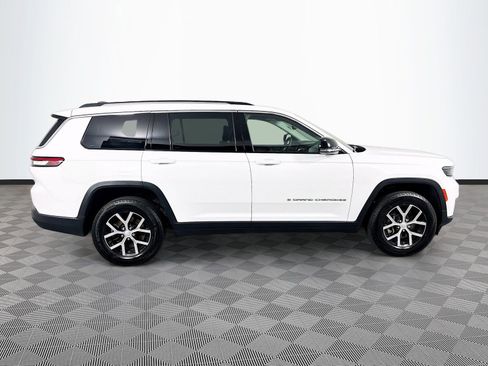 Used 2024 Jeep Grand Cherokee L Limited AWD/4WD image 8
