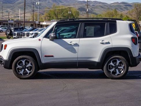 Used 2021 Jeep Renegade Trailhawk w/ Sun & Sound Group AWD/4WD image 3