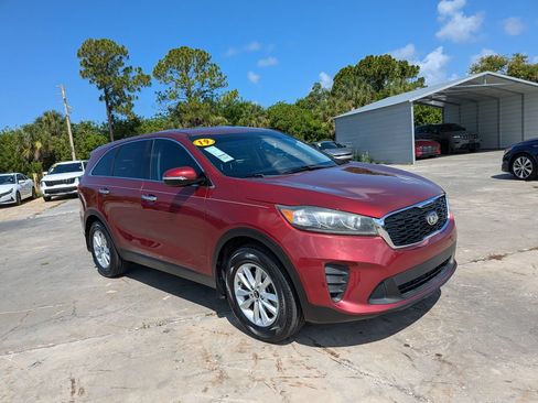 Used 2019 Kia Sorento FWD image 2