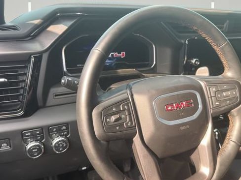 Used 2024 GMC Sierra 1500 AT4 w/ AT4 Preferred Package AWD/4WD image 13