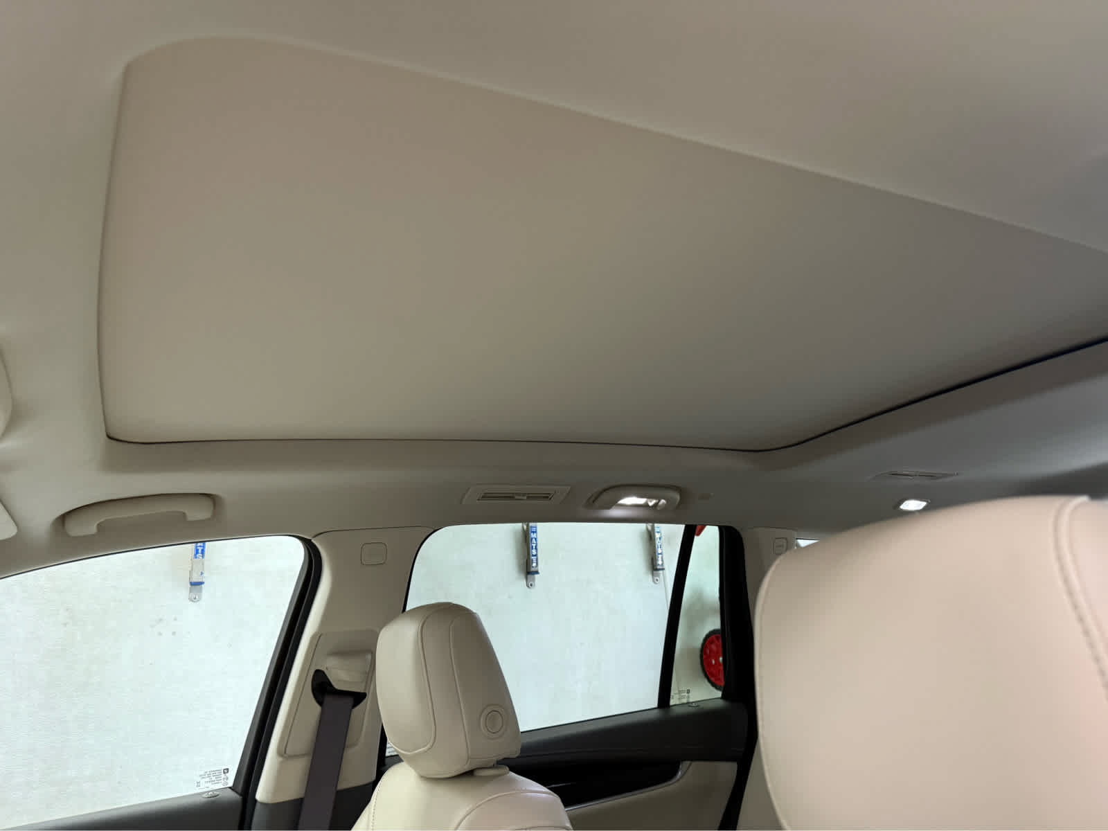 Used 2021 Cadillac XT6 Premium Luxury w/ LPO, Floor Liner Package AWD/4WD image 12