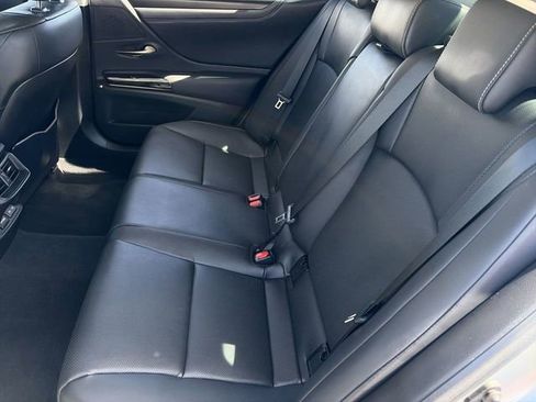 Used 2023 Lexus ES 350 w/ Premium Package image 18