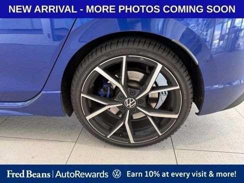 Used 2023 Volkswagen Golf R AWD/4WD image 15