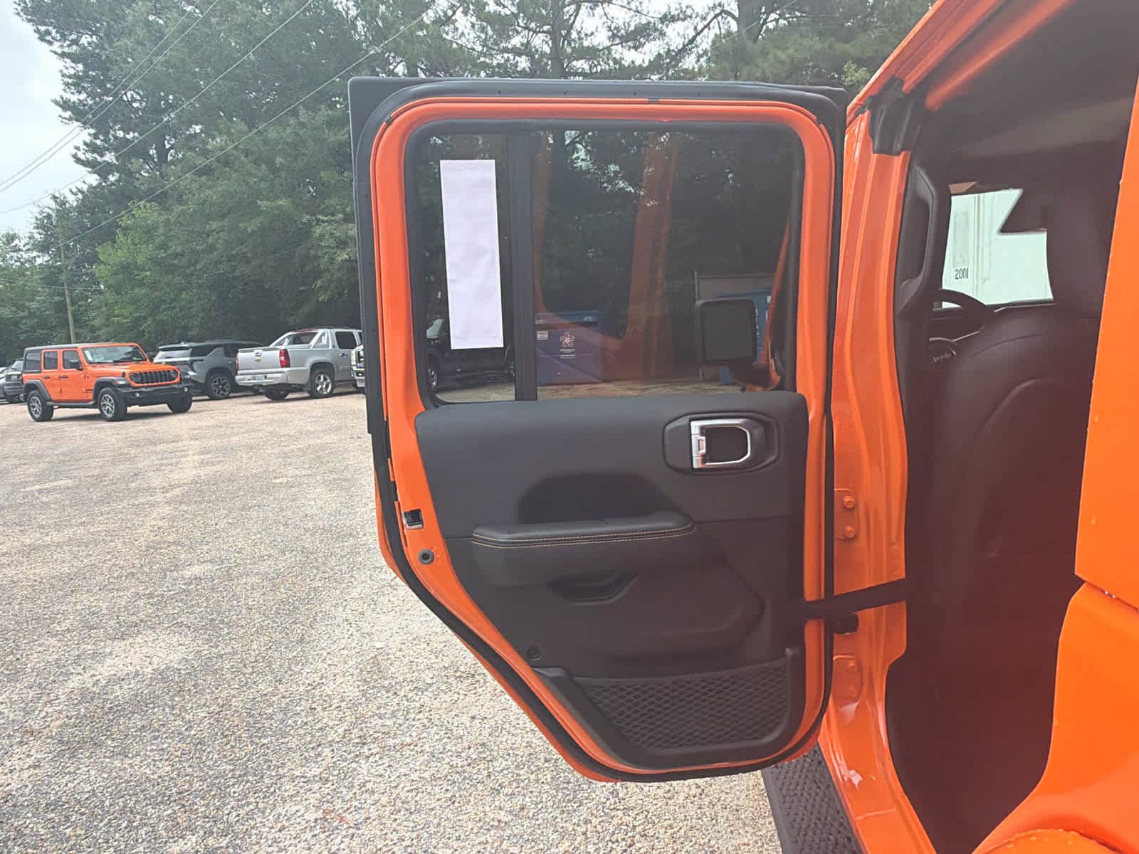 New 2026 Jeep Wrangler Unlimited Sahara AWD/4WD image 33