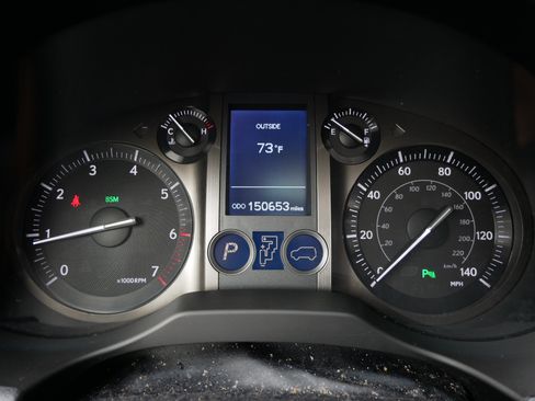 Used 2015 Lexus GX 460 w/ Premium Package AWD/4WD image 16