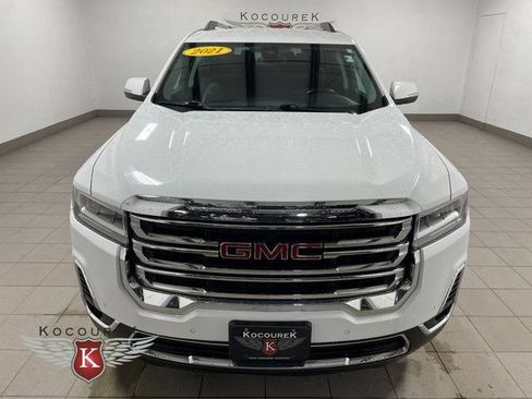 Used 2021 GMC Acadia SLT w/ Trailering Package AWD/4WD image 2