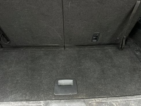 Used 2019 Nissan Pathfinder S image 17