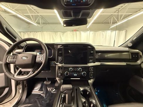 Used 2025 Ford F150 Lariat w/ Equipment Group 502A High AWD/4WD image 18