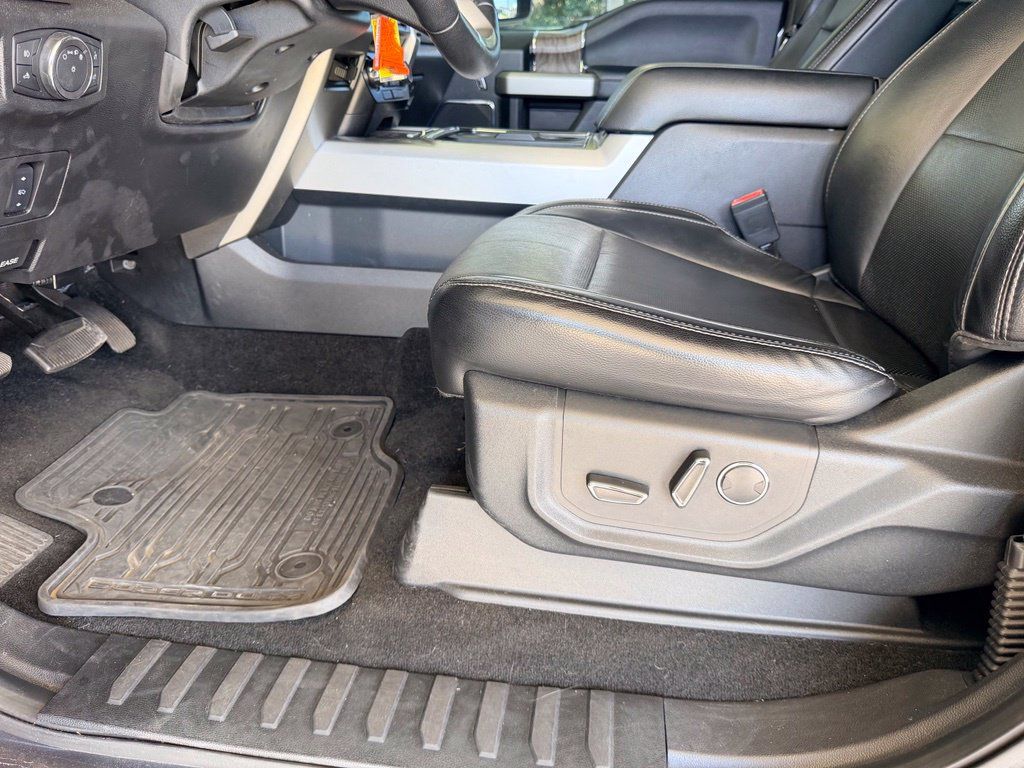 Used 2017 Ford F250 Lariat w/ Chrome Package AWD/4WD image 14