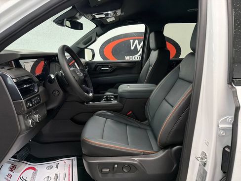 New 2026 GMC Yukon XL AT4 w/ LPO, Floor Liner Package AWD/4WD image 8