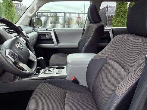 Used 2011 Toyota 4Runner SR5 image 9