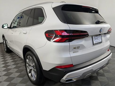 New 2026 BMW X5 xDrive40i w/ Premium Package AWD/4WD image 8