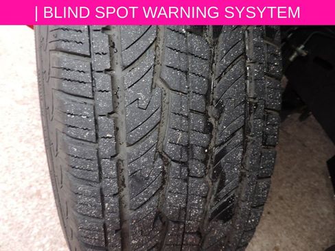 Certified 2024 Nissan Titan SV w/ SV Convenience Package image 12