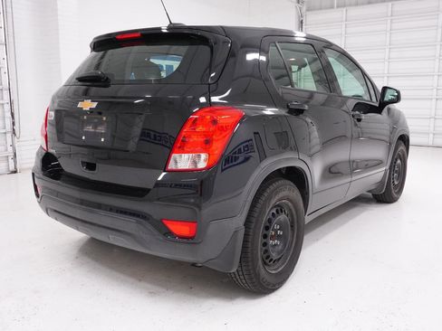 Used 2018 Chevrolet Trax LS w/ LPO, Protection Package image 5