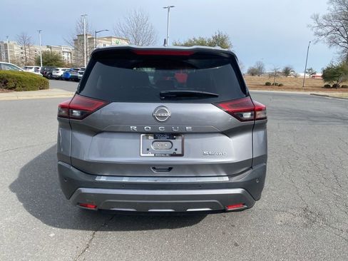 Used 2023 Nissan Rogue SL w/ SL Premium Package image 4