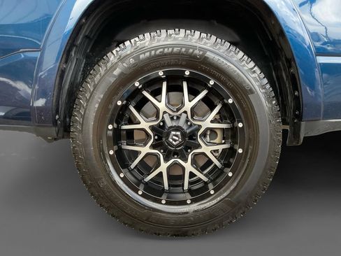 Used 2022 RAM 1500 Laramie AWD/4WD image 8