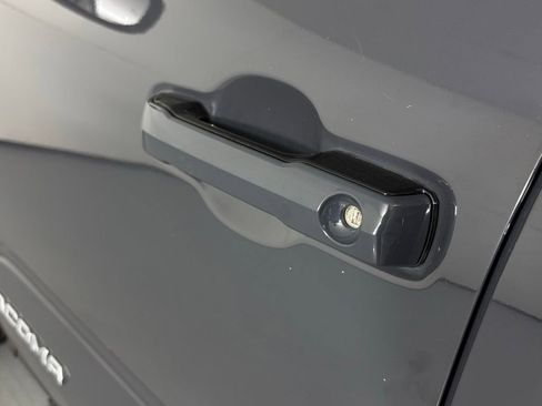 Used 2025 Toyota Tacoma SR5 image 12