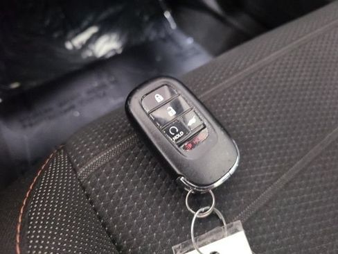 Used 2025 Honda CR-V Sport image 36