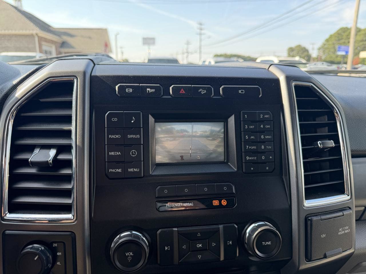 Used 2018 Ford F350 XLT w/ XLT Value Package AWD/4WD image 17