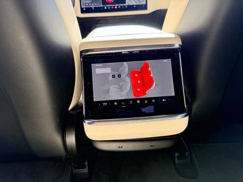 Used 2021 Tesla Model S Plaid image 30