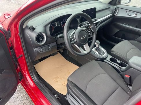 Used 2024 Kia Forte LXS image 17