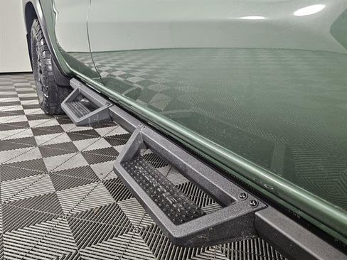 Used 2022 Nissan Frontier PRO-4X w/ Pro-4X Premium Package image 13