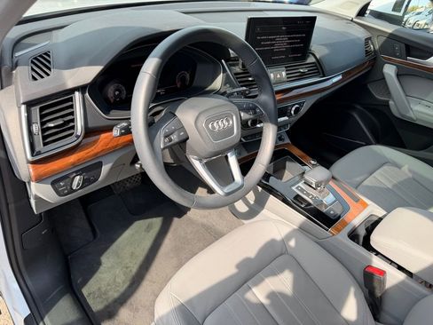 Used 2023 Audi Q5 2.0T Premium Plus w/ Premium Plus Package AWD/4WD image 14