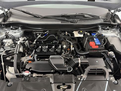 Used 2025 Honda CR-V LX image 12