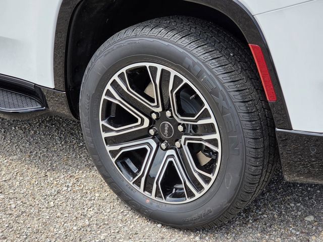New 2026 Jeep Grand Wagoneer 4WD w/ Premium Group I image 7