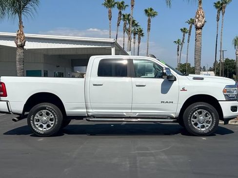Used 2024 RAM 2500 Laramie AWD/4WD image 3