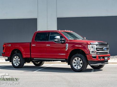 Used 2020 Ford F250 Platinum w/ FX4 Off-Road Package image 14
